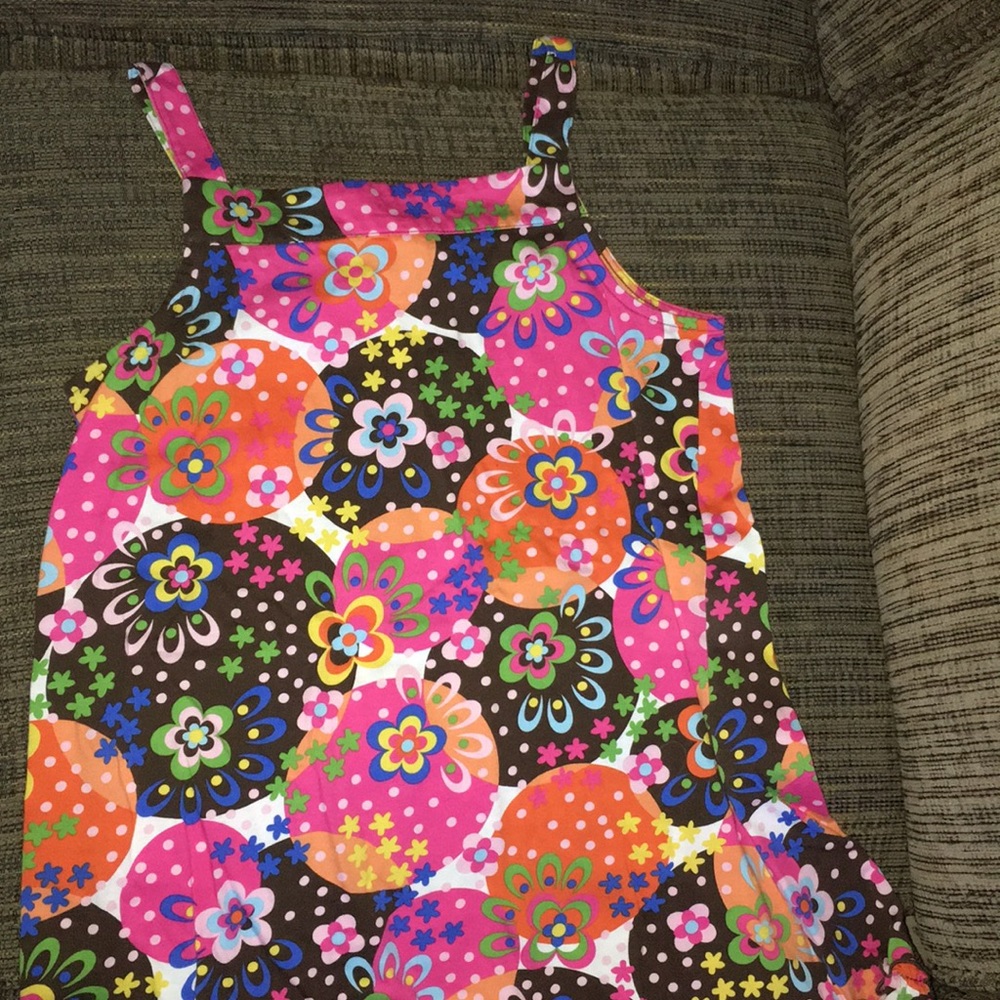Sleeveless dress